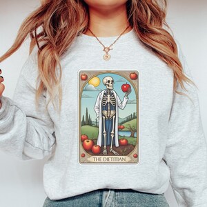 Sweat-shirt carte de tarot diététicien, pull pomme nutritionniste, art du squelette, santé et bien-être, chemise de jardinier, cadeaux pour diététiste