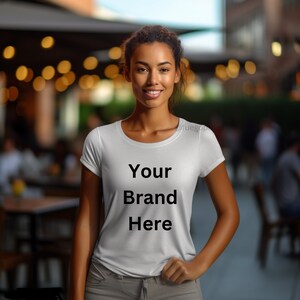 Camiseta Mockup Bella Canvas 3001 Mockup Natural Mockup Modelo Mockup Verão Boho Mockup Camiseta personalizada Mockup para ela Moderna Mockup