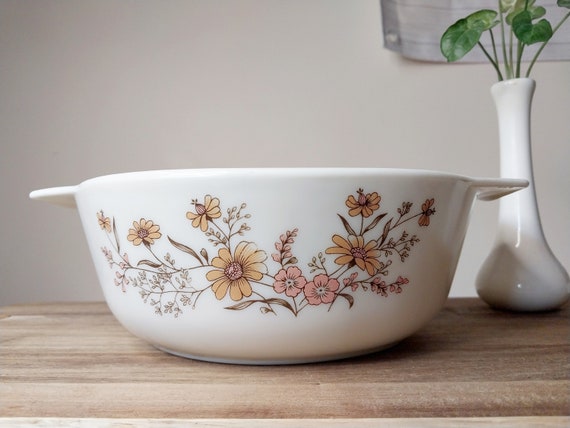 Vintage Pyrex Casserole Woodland Country Autumn Made in England