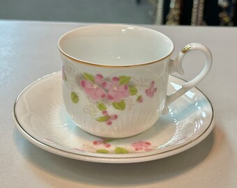 Tasse à thé et soucoupe en porcelaine Milyang vintage motif fleurs roses roses