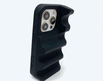 Nami Silicone iPhone Case, Grip and Phone Stand in Onyx