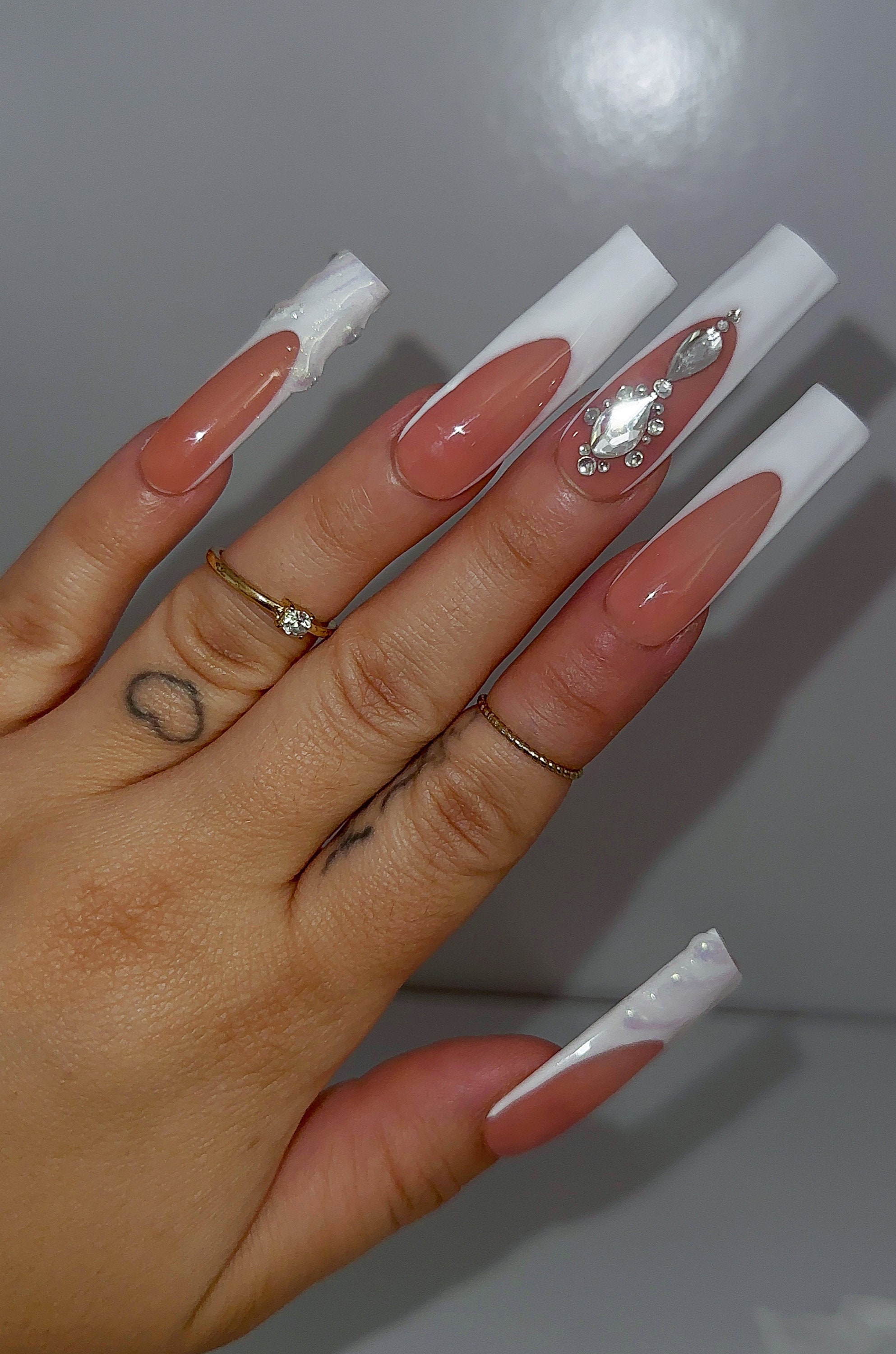 Classic French tips - Available in other colors