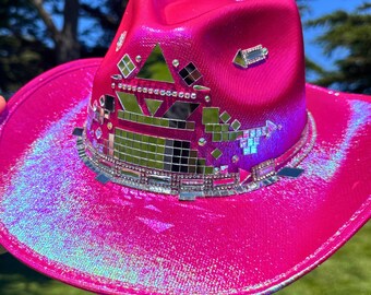 Disco Cowgirl Hat: Hot Pink Rhinestone Iridescent Space  display picture 1