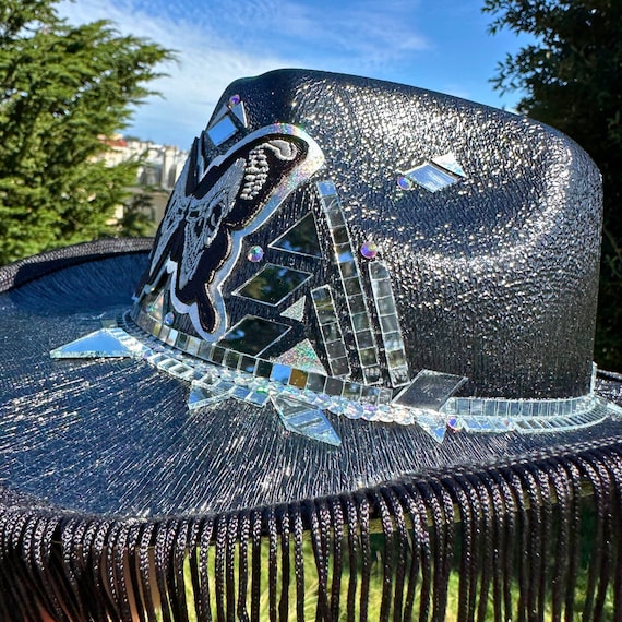 Iridescent Black Cowboy Hat: Disco Space Cowgirl Costume  display picture 1