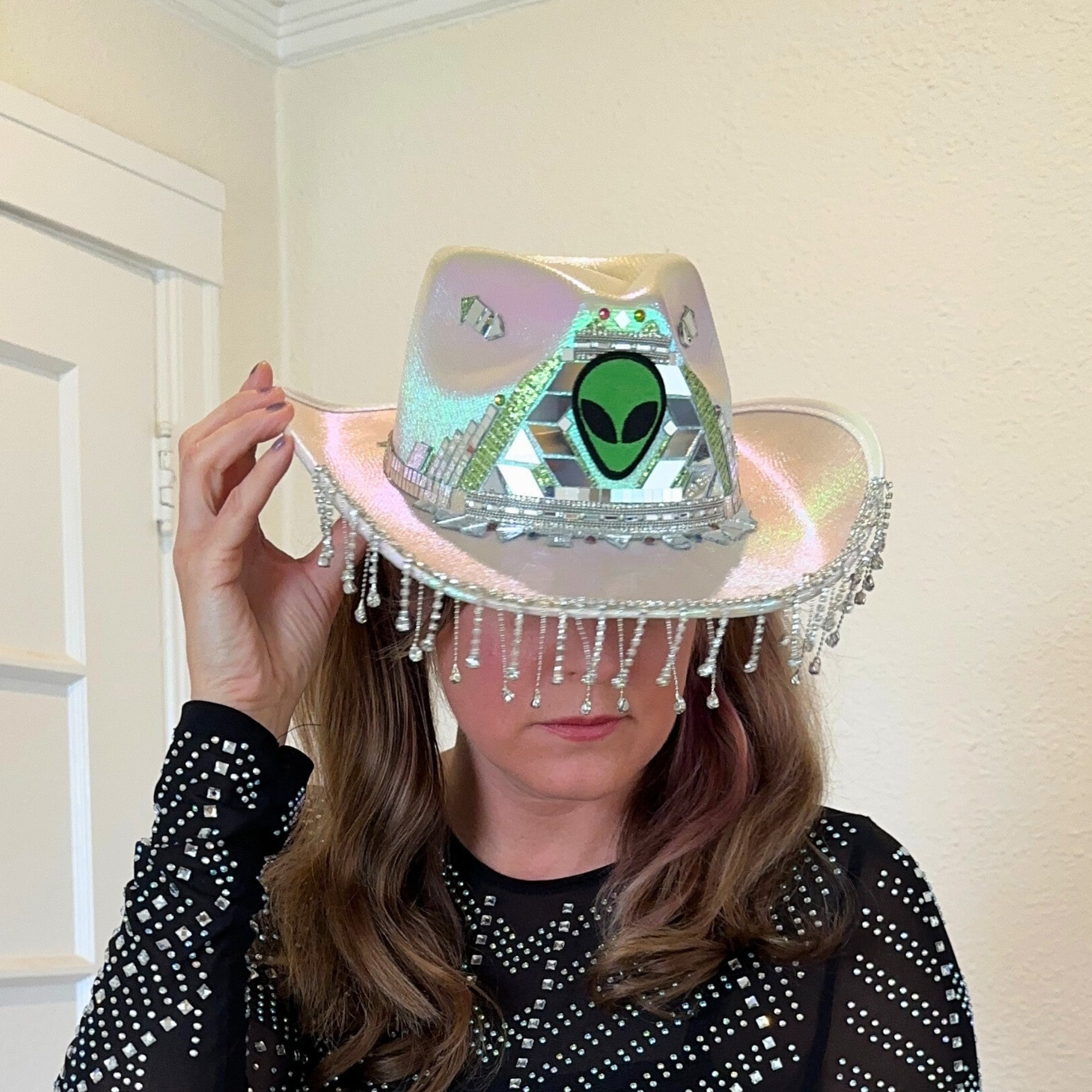 1593 Women Men Metallic Space Cowboy Hat For Music Festivals Party Iridescent Black Cowboy Hat: Disco Space Cowgirl Costume  main image 2