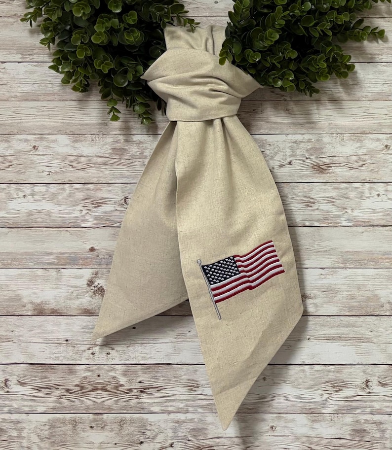 SouthernSistersEmb Wreath Sash - Thumbnail 2