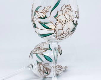 Hand-Painted Crystal Wine Glasses Glasses Gift:  White Flowers & Emerald Leaves Engraved Personalised