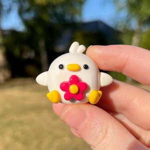 Clay desk friend, cute polymer clay duck with pink flower, office companion/study buddy Piyo, small handmade figurine