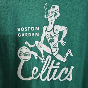 Vintage Boston Celtics &quot;Boston Garden&quot; Tee – Made in USA – Size M