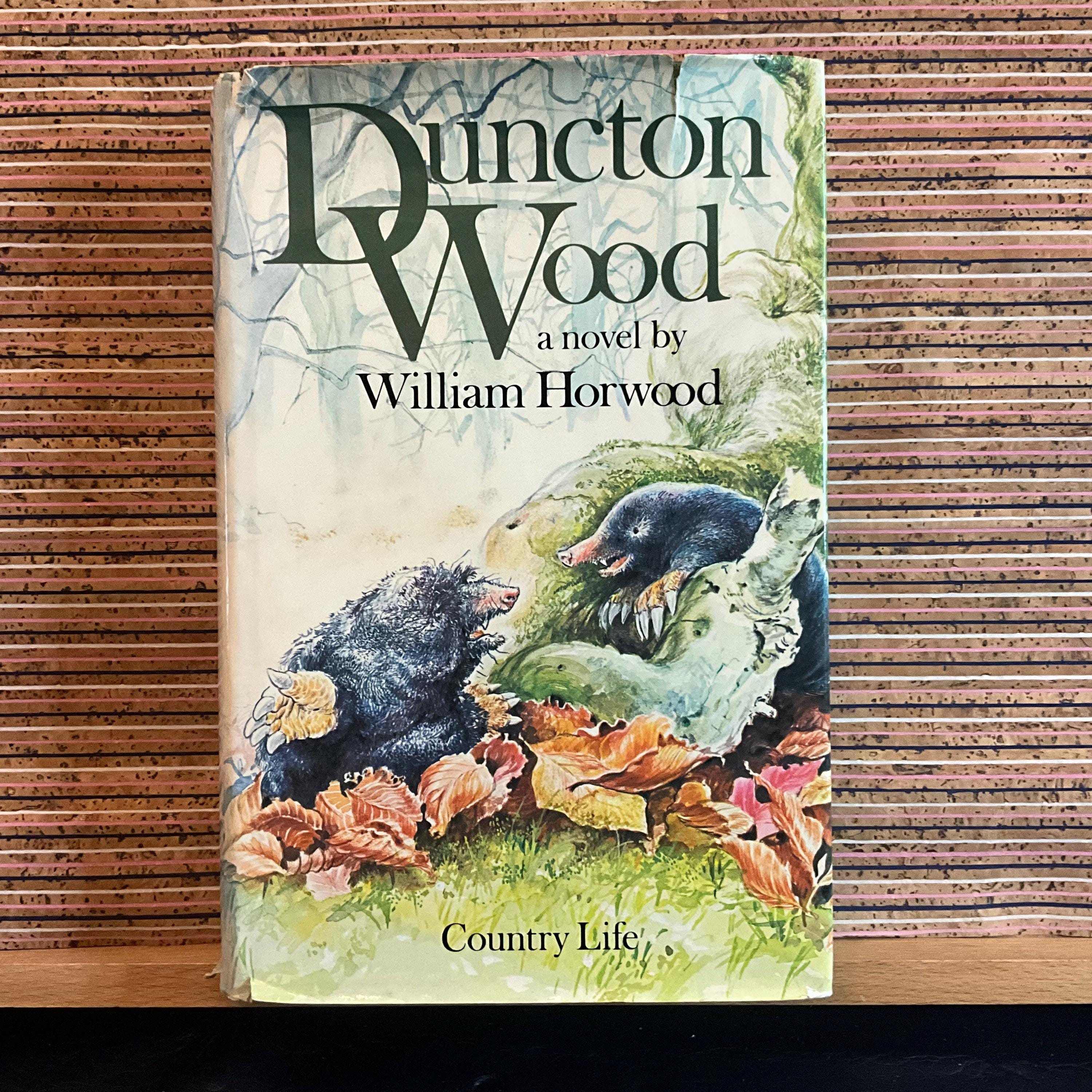 Duncton Wood, a Novel by William Horwood - Vintage UK Hardback  display picture 1