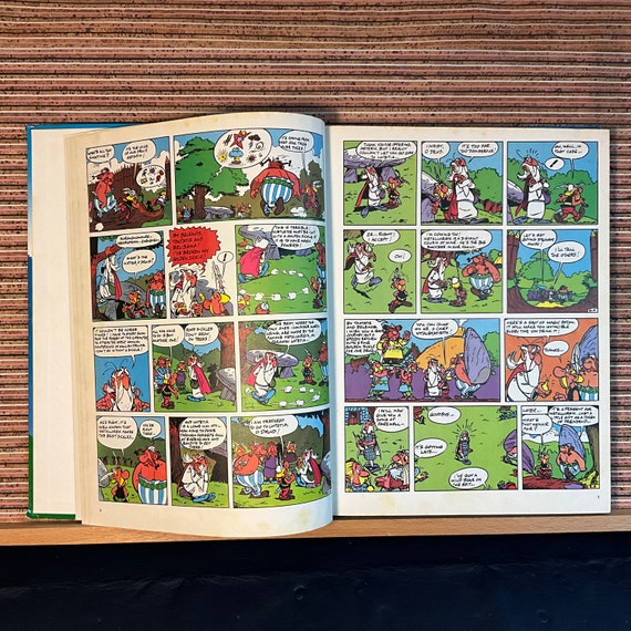 Asterixシリーズ　全16冊セット　フランス語　仏語 51A5hMC-JLL._UF1000,1000_QL80_.jpg