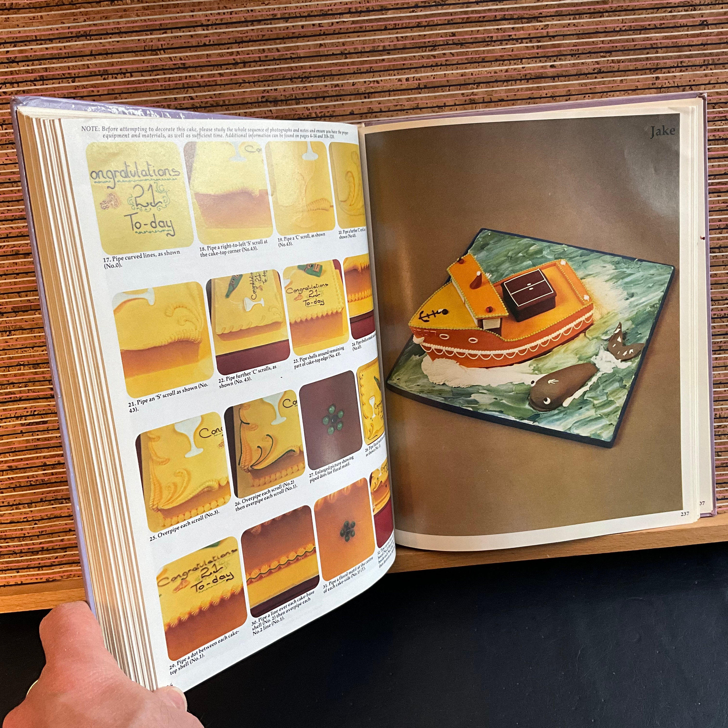 Mary Ford's Cake Designs Book: 1984 First Edition Illustrated