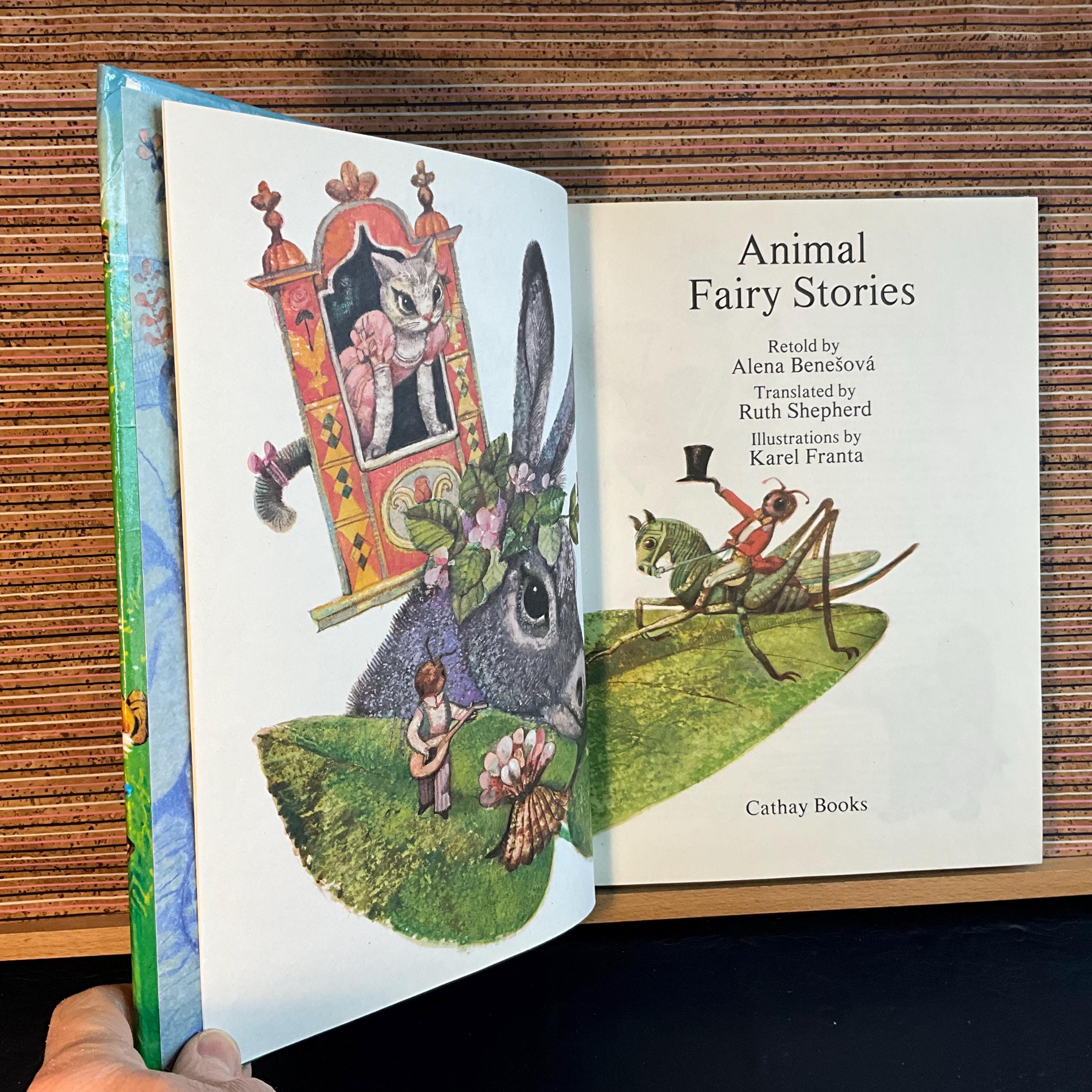 チェコ　ヴィンテージ絵本　ANIMAL FAIRY STORIES Animal Fairy Stories, Retold by Alena Benešová, Translated