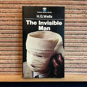 Der Unsichtbare von H. G. Wells, Einführung von Frank Wells - Vintage UK Paperback Science Fiction Book, Fontana Books 7th Impression 1974