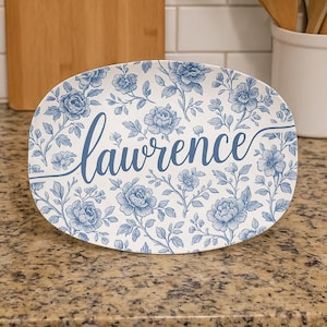 Custom Toile de Jouy Name Platter: Personalized Blue Floral Plate