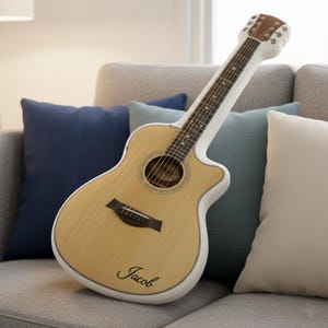 Poduszka z instrumentem muzycznym: spersonalizowana poduszka dekoracyjna z gitarą akustyczną