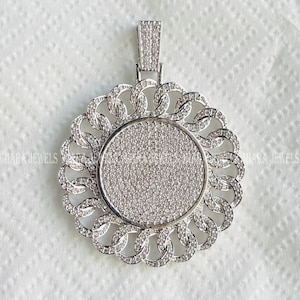 Joyería para hombre Colgante con dije de circonita cúbica de corte redondo de 3,00 quilates Colgante con dije de racimo redondo sin cadena Acabado en oro blanco de 14 k Plata 925
