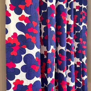 Incroyables rideaux rétro, rideaux de créateurs scandinaves. panneaux de rideaux vintage des années 1970. Tissu suédois de qualité, mcm, milieu du siècle, années 70.