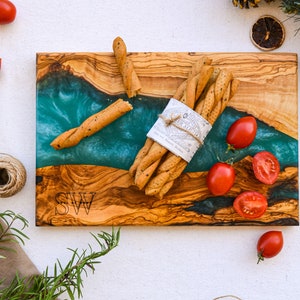 Epoxy Resin Cutting Board Gift for Thanksgiving Day  / Handmade Olive Wood Charcuterie Board / Resin Chopping Board / Epoxy Breakfast Board