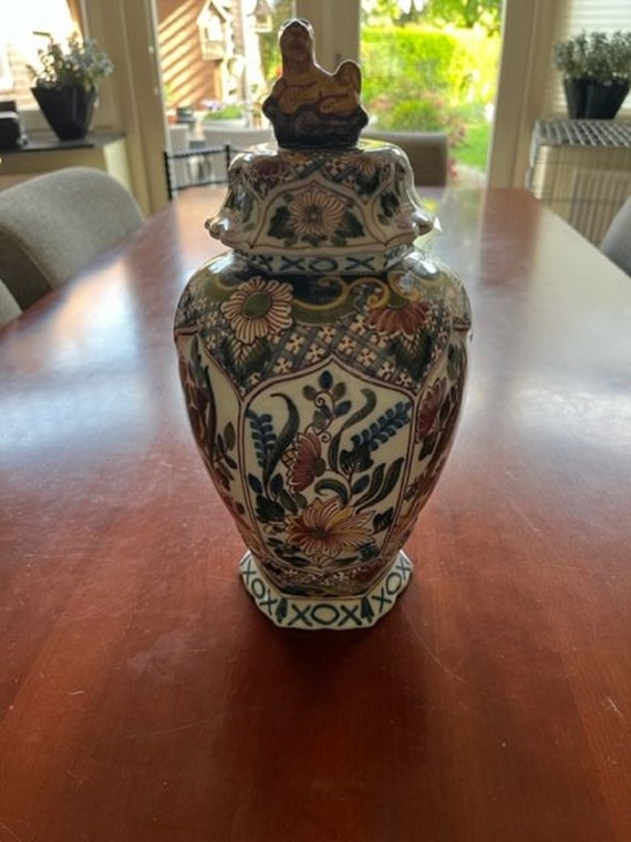 Buy Large Royal Tichelaar Makkum Hand-painted Lidded Vase in Delft 