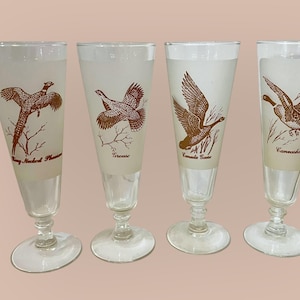 MCM 1960s Frosted Pilsner Glasses Set of 4, Federal Glass Sportsman Game Bird Pattern, Bronze Wildlife Beer Glasses, Mid Century Barware