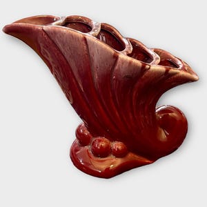 Beauceware Cornucopia Two tone Maroon Vase Mid Century Modern Pottery Canada 320, beauceware, mid century pottery, Quebec pottery