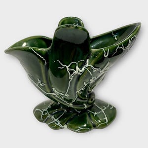 Beauceware Cornucopia Two tone green white Vase Mid Century Modern Pottery Canada, 3 leaves design, beauceware, MCM pottery, Quebec
