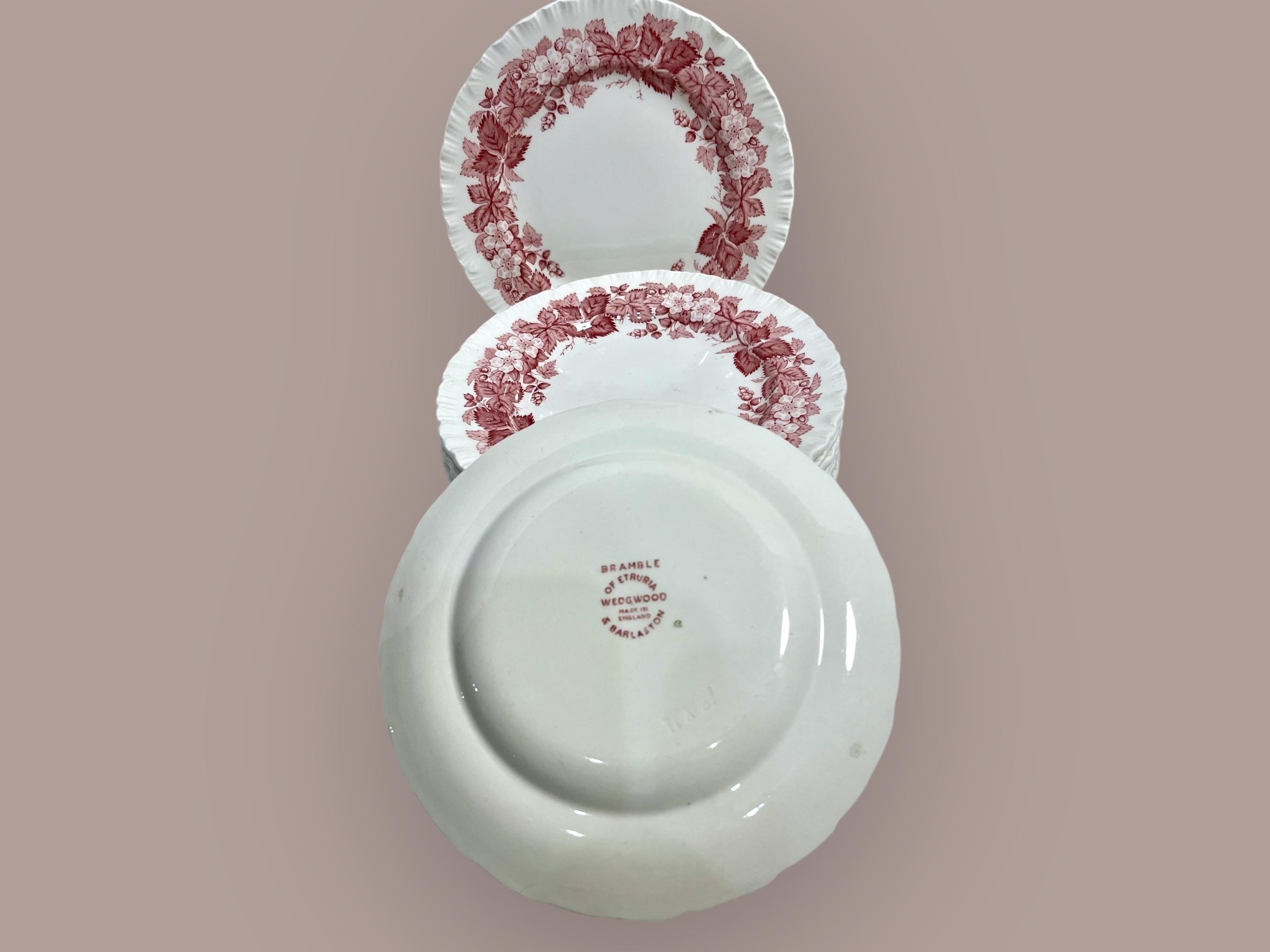 希少！　ウェッジウッド　 ヴィンテージ　プレート　4枚 ヴィンテージ ウェッジウッド ブランブル レッド サイドプレート