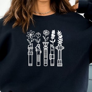 Floral Lightsaber T-Shirt, Cute Star Wars Shirt, Disney Kids Shirt, Flower Gift, This Is The Way Shirt, Galaxys Edge Tee, Disney Women Shirt bild 1