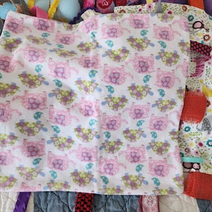 Diese Sensy Blankets sind mit einer Reihe von Farben gefertigt, die die Babys lieben werden!