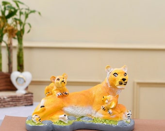 Hand Crafted Tiger family Showpiece For Home Decor/Gifting