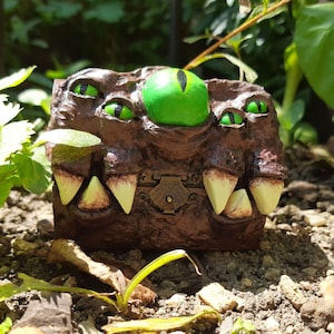 Mimic Chest D&D Dice Box