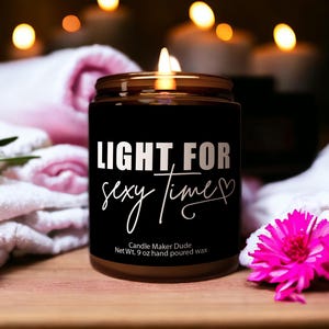 Świeca Light for Sexy time, świece raunchy, brudne prezenty dla niego, prezenty dla chłopaka, świeca sex, prezenty walentynkowe, zabawne prezenty na walentynki