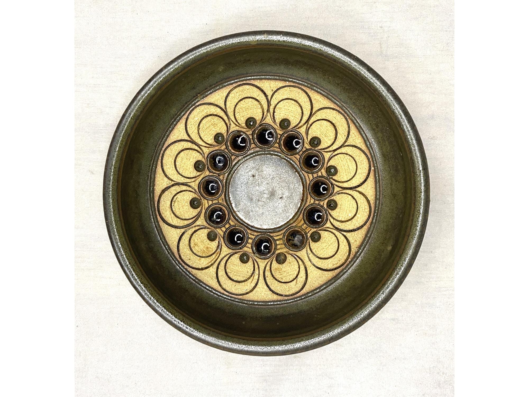 【新品】Jersey Pottery（ジャージー・ポッタリーの大きい皿30cm 新品】Jersey Pottery（ジャージー・ポッタリーの大きい皿30cm Jersey