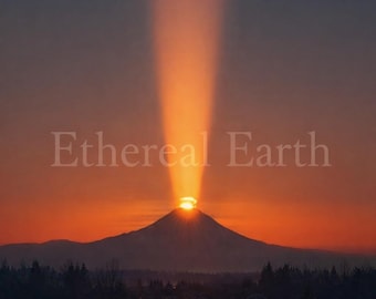 Obra maestra del atardecer en el Monte Rainier, descarga digital / Fotografía de paisajes de montaña / Arte mural del noroeste del Pacífico / Descarga instantánea
