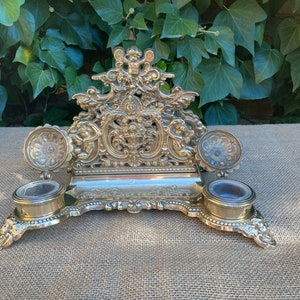 Beautiful vintage bronze desk ink stand
