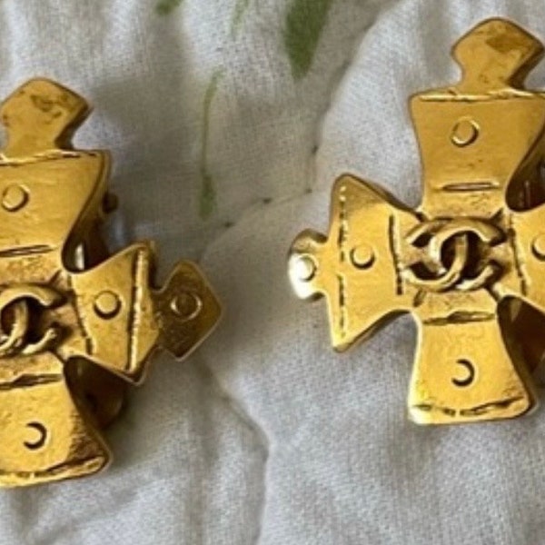 Authentic Vintage CHANEL Earrings Excellent Condition