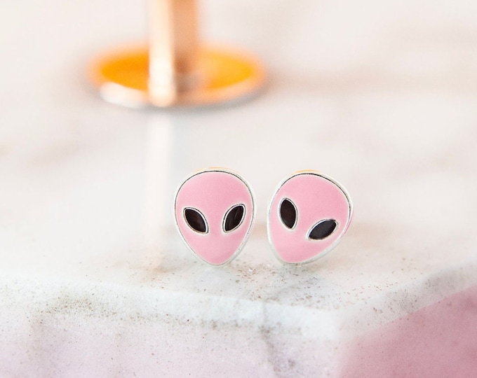 Alien Face Stud Earrings in 925 Sterling Silver, Fun & Quirky, 90s Pink, Extraterrestrial Jewellery, Gift for Sci-Fi Fans, Stocking Filler