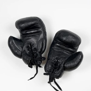 Vintage Style Unique & Elegant Heavy Leather Boxing Gloves, Old School Gloves,Workout Gloves, Training Gloves, MMA Kickboxing, New Year Gift