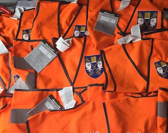 Gilet de sécurité haute visibilité imprimé personnalisé pour enfants : sortie scolaire, options de logo