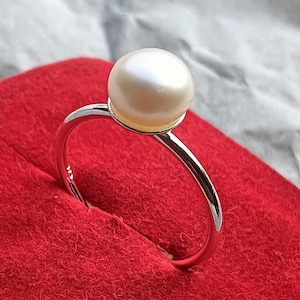 925Sterling Silver, White Pearl Ring, Handmade Ring, Women Ring, Birthday Gift, Gift For Her,Statement Ring, Peral Jewelry, Anniversary Gift
