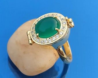Green Onyx Poison Ring, Sterling Silver Pill Box Locket