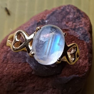 Rainbow Oval Moonstone Ring, 925Sterling Silver Ring, Handmade Ring For Women, Silver Heart Ring, June Birthstone Ring, Bridal Wedding Ring