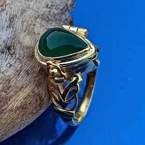 Natural Green Onyx Poison Ring, 925Sterling Silver Ring, Handmade Gold Poison Ring, Pill box Ring, Vintage Poison Box Ring, Compartment Ring