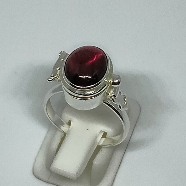 Natural Garnet Poison Ring, 925Sterling Silver Ring, Handmade Compartment Ring, Gemstone Ring, Locket Ring, Dainty Ring, Gift For Mother Day