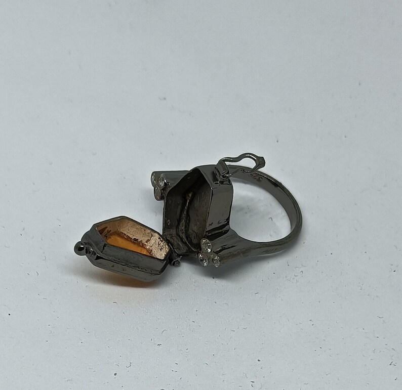 Coffin Poison Ring
Poison Silver Ring
Coffin Onyx Ring
Orange Onyx Ring
handmade Poison Ring
925 Sterling Silver
Coffin Locket Ring
Secrets Poison Ring
Coffin Ring
Gift Ring Jewelry
Christmas Gift
Poison Ring
Compartment Box Ring