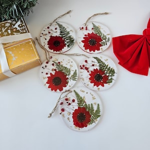Christmas Ornaments Set, Pressed Flowers Christmas Tree Decoration, Botanical Decor, Boho Xmas ornaments, Farmhouse decor, handcrafted gifts
