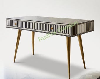 Handgefertigter Schreibtisch, Tisch mit drei Schubladen und Knocheneinlegearbeiten, Konsole im Antik-Streifenmuster