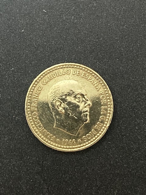 希少かつ歴史的な 1966 年スペイン 1 ペセタ コイン - 宝物です