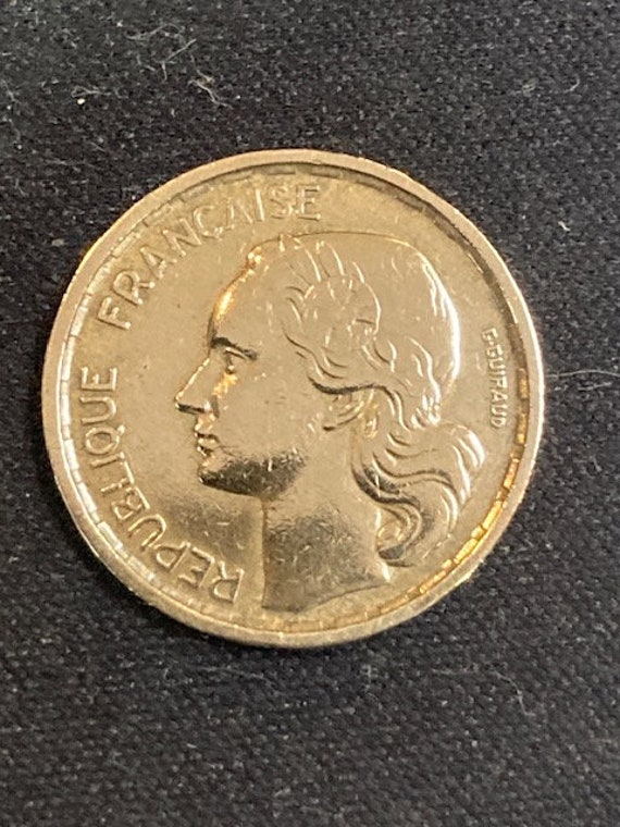 1951 Republique Francaise 10 Francs Coin - French Vintage